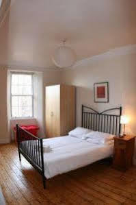 Castle Apartments Edinburgh Bagian luar foto